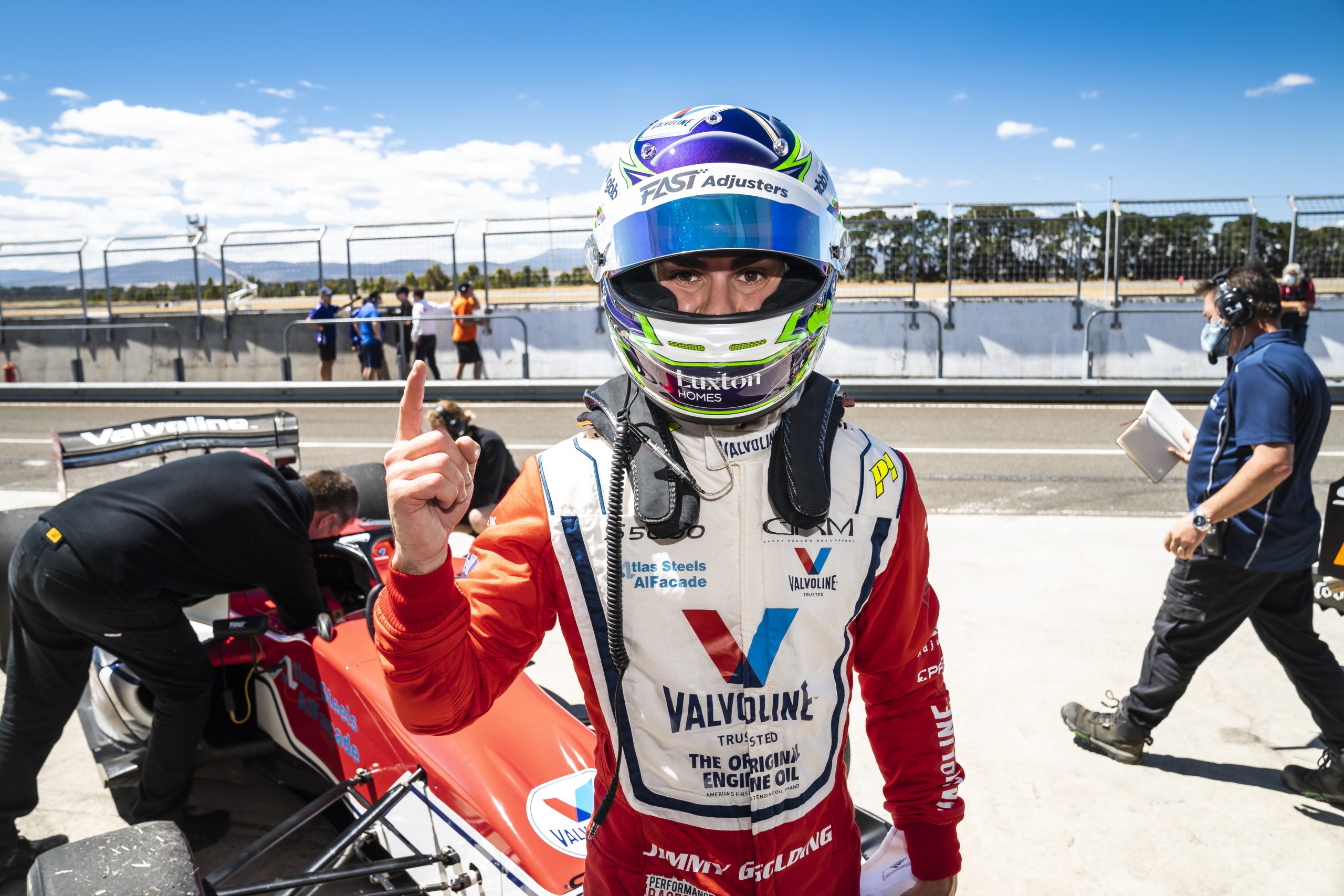 Golding Claims Pole Position in Round 1 S5000 Qualifying