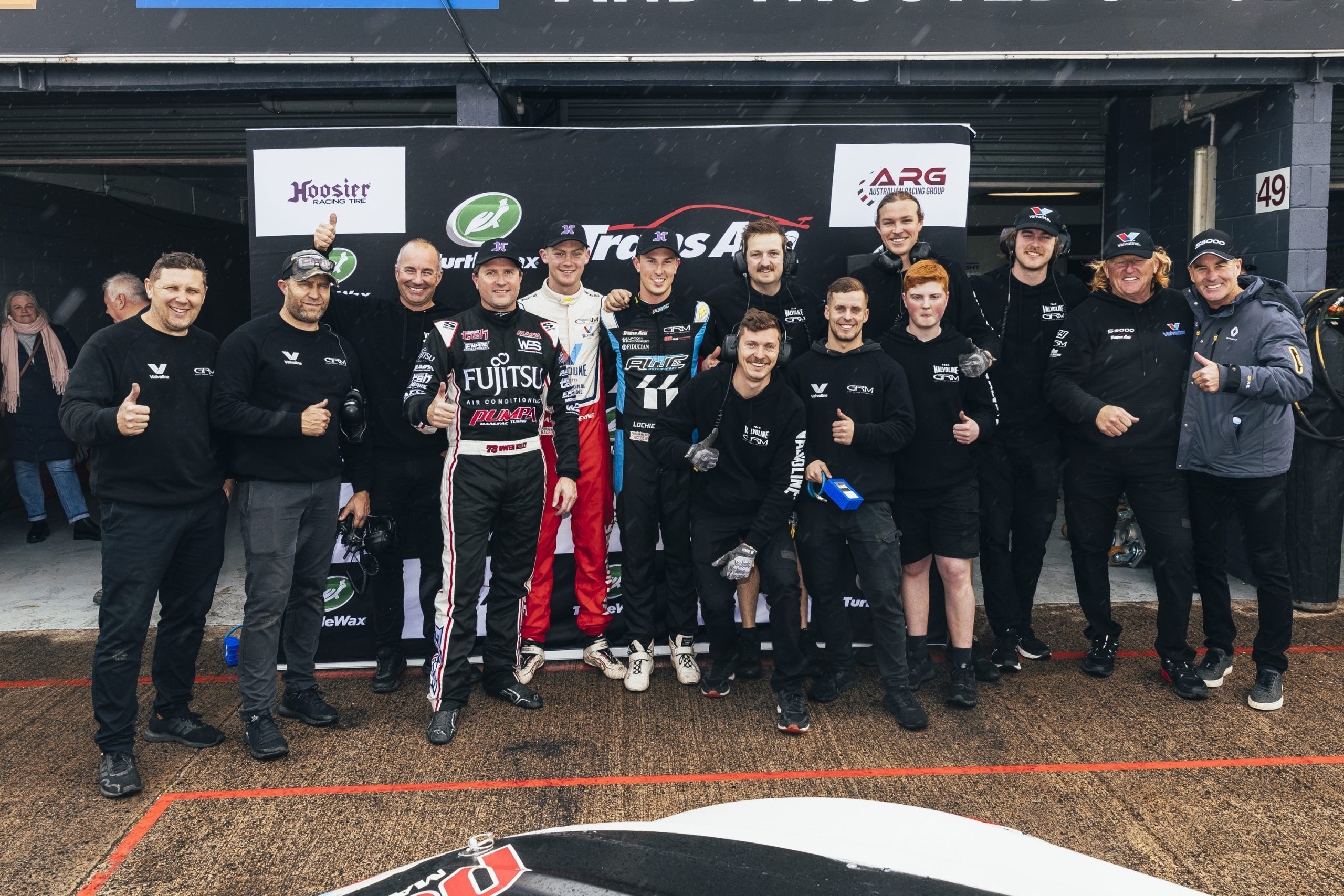 OWEN KELLY WINS FINAL RACE, NATHAN HERNE SEALS THE TITLE