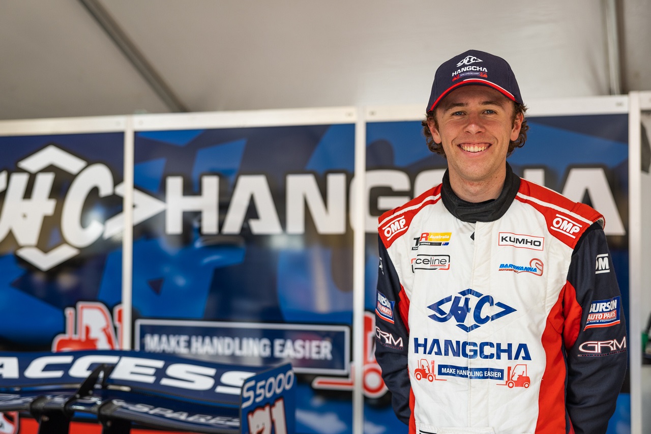 Clay Richards to Drive Hangcha Forklifts Peugeot at Sandown