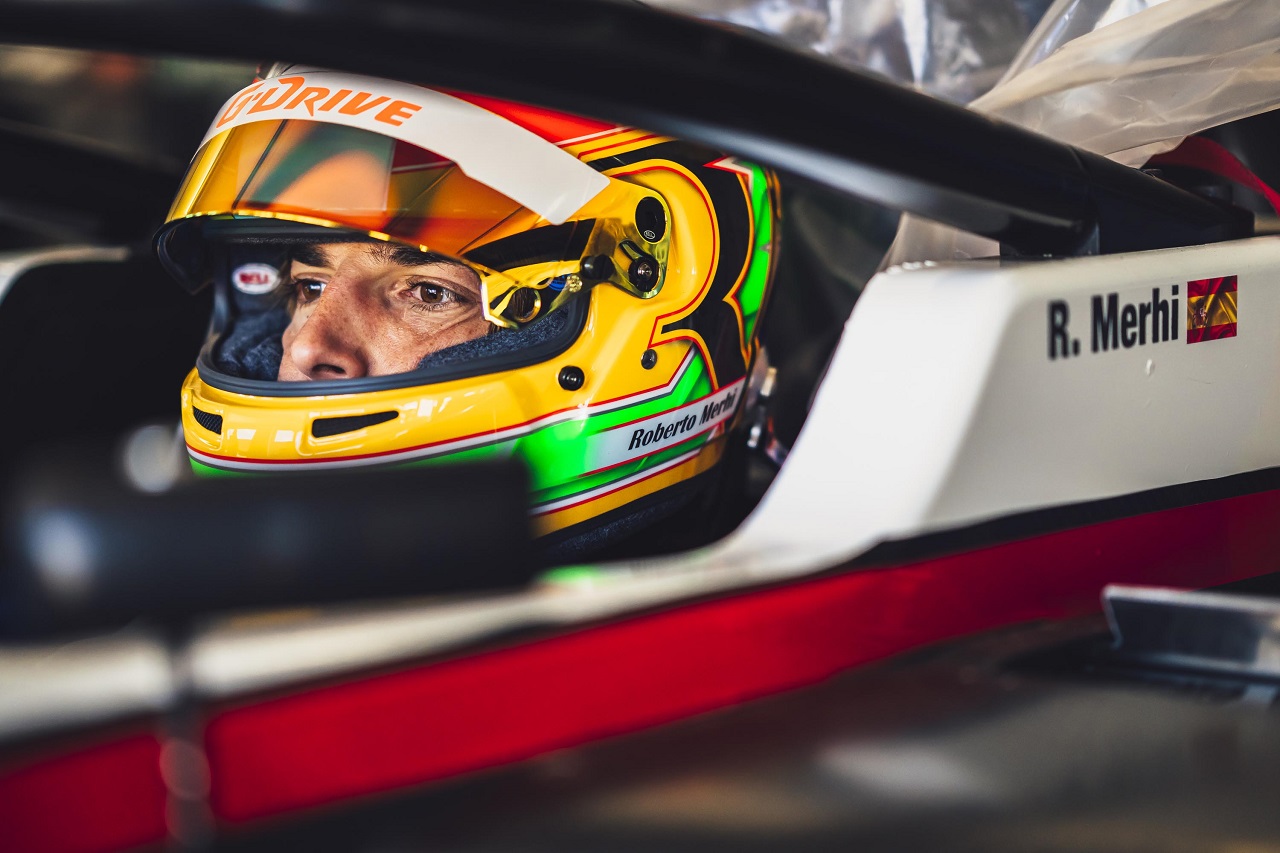 Roberto Merhi Lines up for Race Tasmania